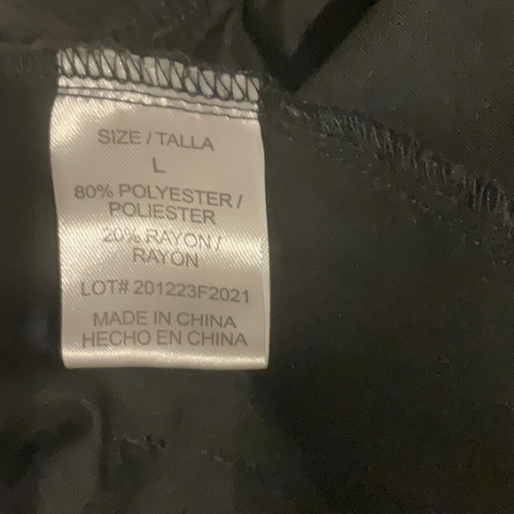 EUC Olivia Rae black cargo-scrubs like pants - Picture 6 of 6